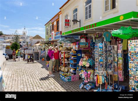 shopping around the algarve